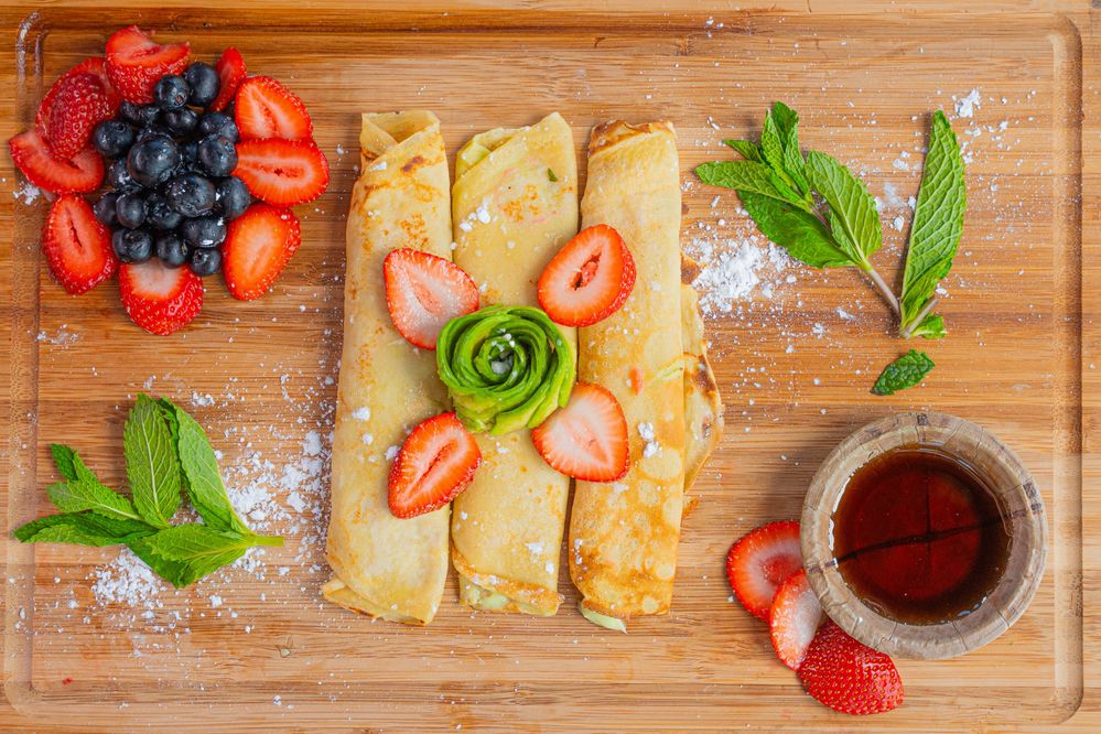 avo strawberry crepes