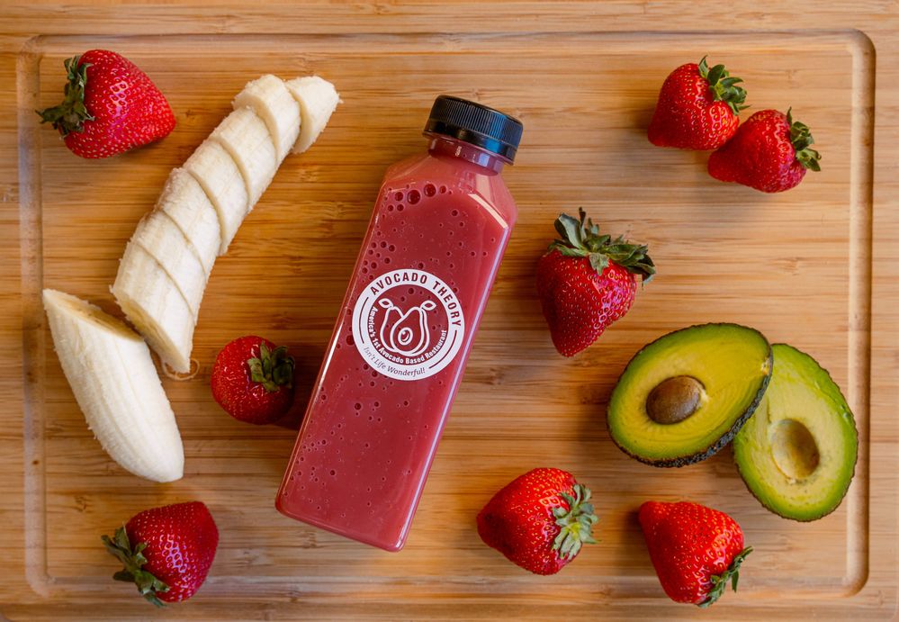 Smoothies - Avocado Strawberry Banana Smoothie VGFDF